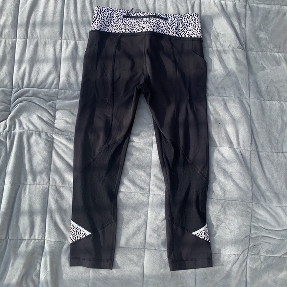 Lululemon pants - Picture 4 of 8